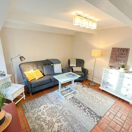 Apartment Hansen-hof-4 *
